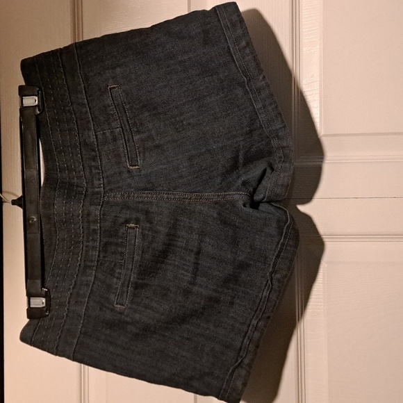 Size 9 Copper Key Dark Blue Jean Shorts - Picture 6 of 8